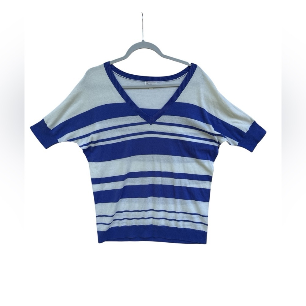 GAP Blue and White Striped Top - Picture 7 of 9